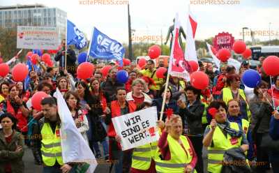 Streik in Dresden: Hunderte Erzieher vor Rathausplatz: Verschiedene Gewerkschaften hatten zu Streik aufgerufen