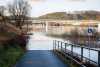 Elbehochwasser in der Sächsischen Schweiz: Alarmstufe 3 schon lang überschritten: Parkplätze und Radwege unter Wasser, Pegel steigt langsam, aber kontinuierlich