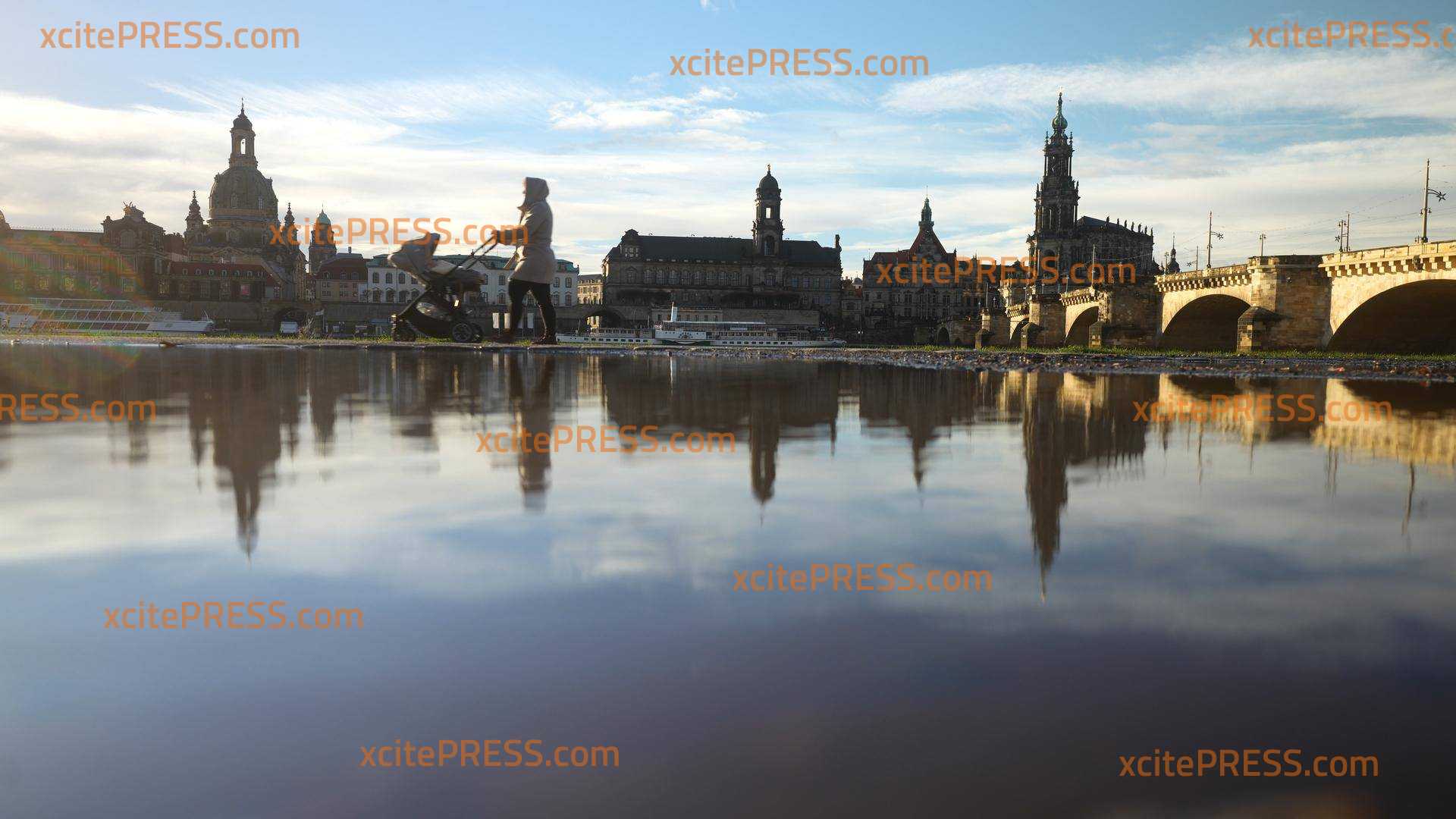 Update: Aktuelle Hochwasserwarnung: Hochwasser-Angst! Elbpegel in Sachsens Landeshauptstadt Dresden soll erneut auf fast 6 Meter ansteigen - derweil läuft die Bereinigung der vergangenen Hochwasserschäden auf Hochtouren (ON TAPE) - Dauerregen für die kommenden Tage vorhergesagt: weite Überschwemmungen drohen - ausführliche Schnittbilder