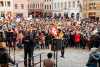 Demo gegen Rechts: 1.500 Menschen demonstrieren in Bautzen: Rechtsextreme marschieren bei Demo-Ende auf