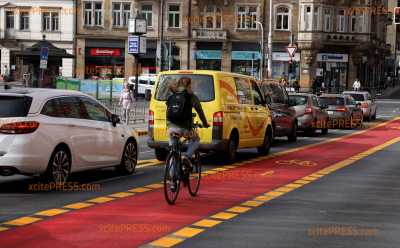 Kurzes Vergnügen für teures Geld: Dresdens 70.000-Euro-Radweg macht nach 2 Monaten die Biege!