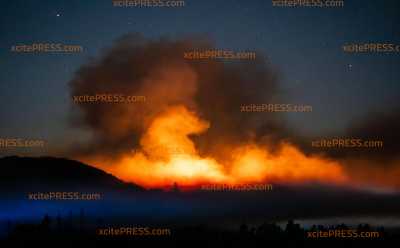 Flammeninferno auf 100 Hektar bei Waldbrand in Böhmischer Schweiz: Löschhubschrauber müssen Einsatz einstellen