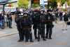 Nach tödlicher Messerstecherei am Rande von Stadtgebiet: Mehrere Demonstrationen in der Innenstadt: Polizei muss Demonstrationslager voneinander trennen