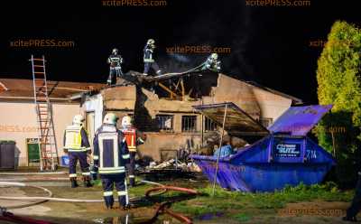 Feuer an Schmöllner Freibad-Gaststätte: Gebäude wird erheblich beschädigt