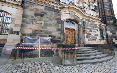 Frauenkirche mit Graffiti beschmiert: Zeugen gesucht: 1000 Euro Schaden