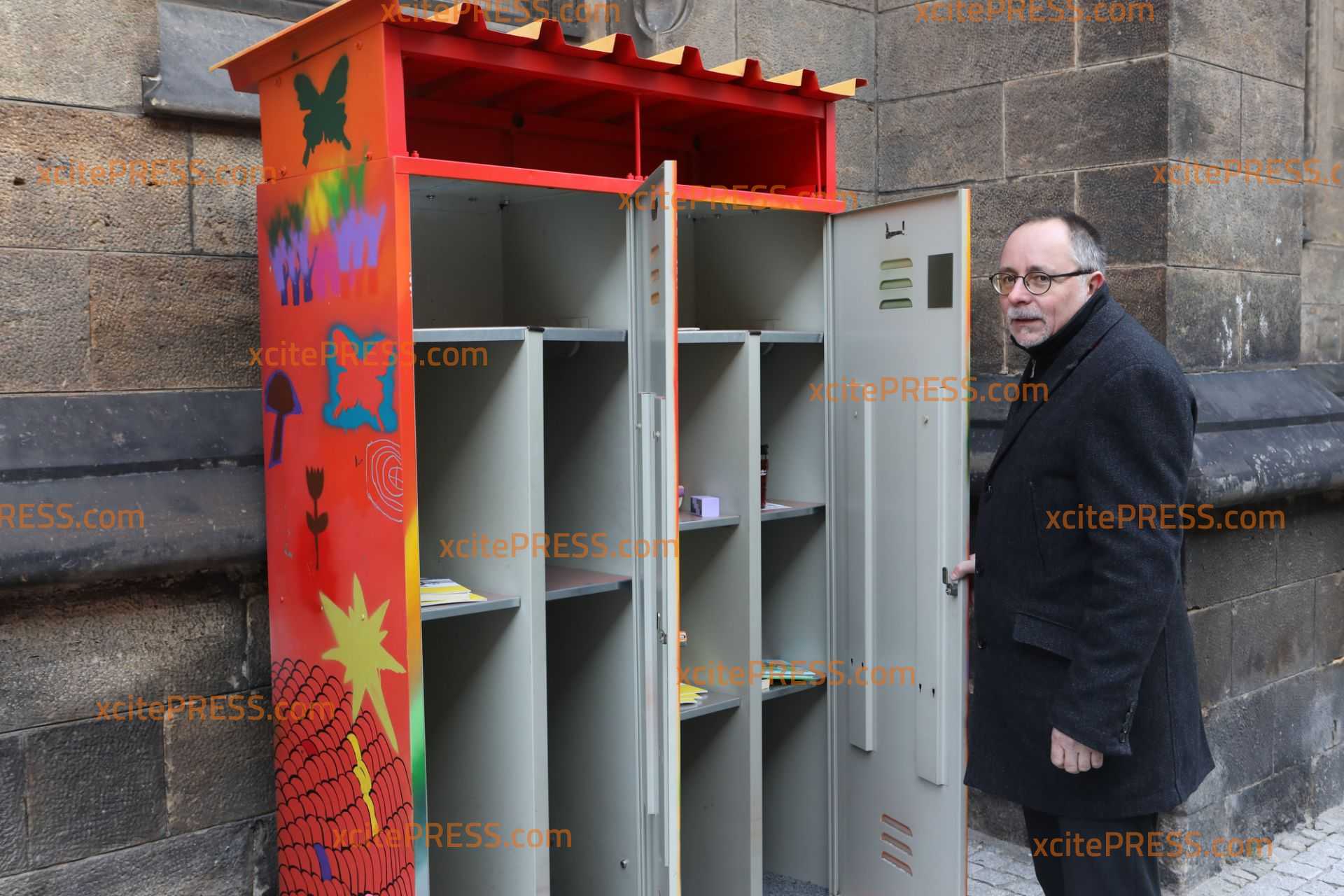 Zum Wegwerfen zu schade? Ab damit in den ersten legalen Tauschschrank der Dresdner Neustadt! : 