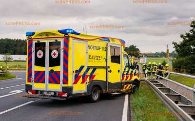 Rettungswagen bekommen wegen blauer Folie keinen TÜV!: 75 Fahrzeuge im Landkreis Bautzen betroffen