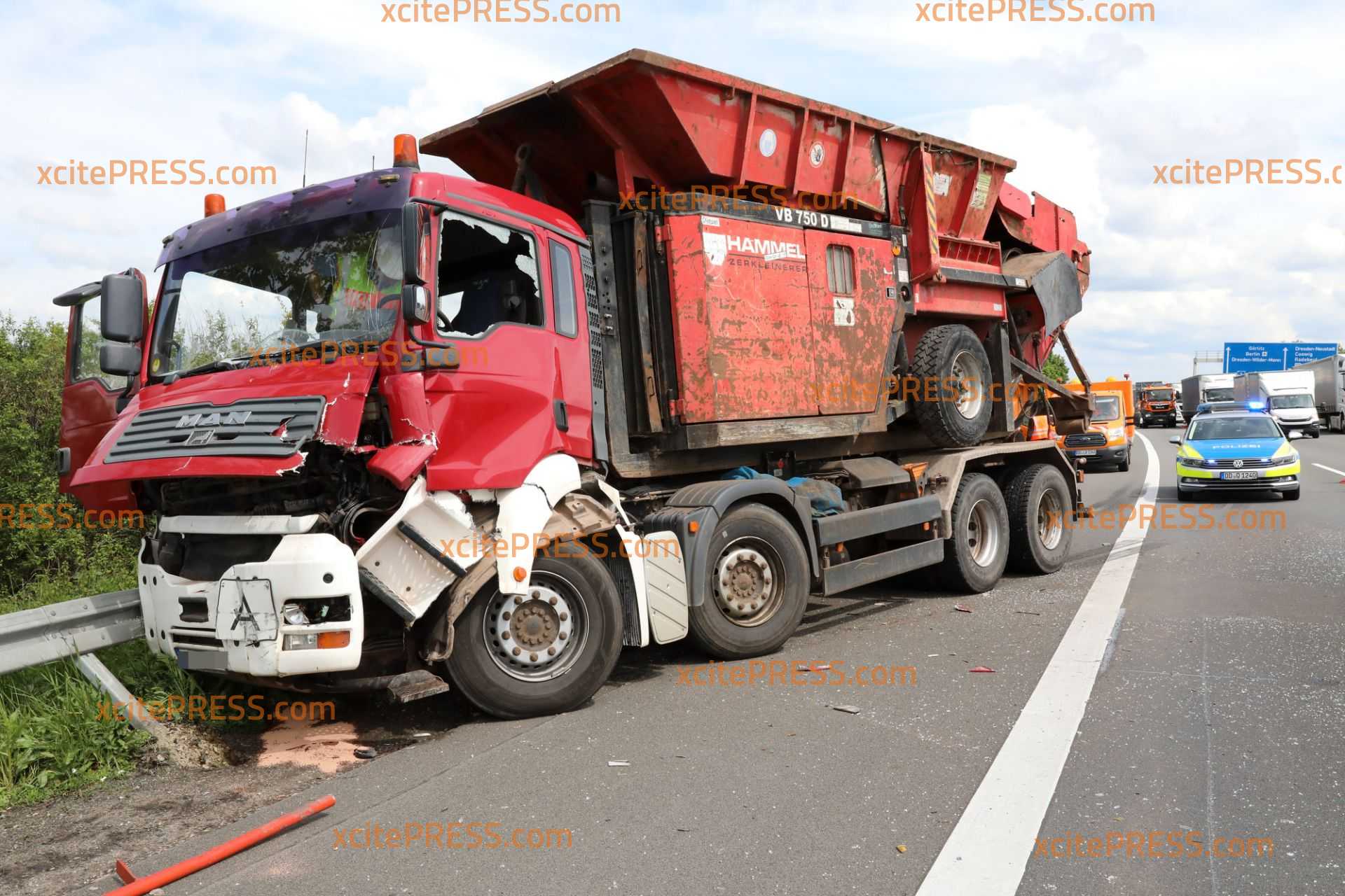 LKW kracht auf LKW und landet in der Leitplanke: Zeitweise Behinderungen auf der Autobahn 4