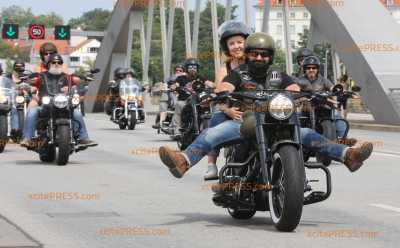 Große Harley-Davidson Parade als Höhepunkt der Harley-Days 2019: Hunderte Bikes knatterten durch die Landeshauptstadt