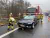 Autobahn-Unfall im Nebel: LKW fährt auf PKW auf
