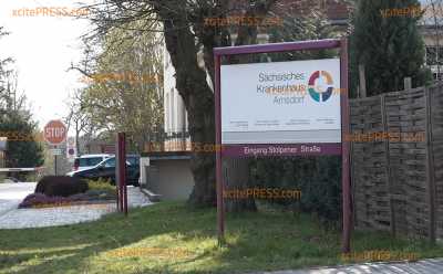 Einschluss von Corona-Quarantäne-Verweigerern in Psychiatrien: Sächsische Landesregierung hält in psychiatrischen Krankenhäusern des Freistaats 22 Zimmer bereit