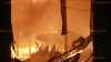 Riesiges Flammeninferno! Mehrere Lagerhallen brennen in sächsischem Heidenau: Feuerwehr mit Großaufgebot vor Ort