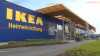 Corona-Lockerungen: Möbelhäuser dürfen wieder öffnen: Meterlange Warteschlange vor dem IKEA