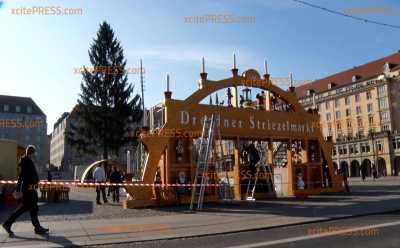 Striezelmarkt-Deko wird bereits aufgebaut - unklar bleibt ob Weihnachtsmarkt stattfindet: Bürger (VOX-Pops) sind hoffnungsvoll und auch die Stadt zuversichtlich