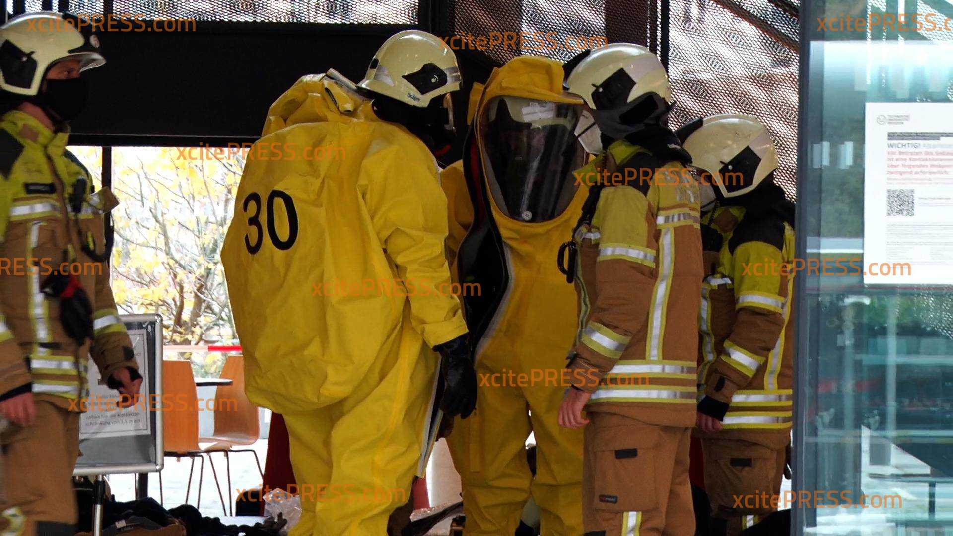 Säure ausgetreten: Großeinsatz für Feuerwehr am B-CUBE Center for Molecular Bioengineering: Eine weibliche Person verletzt
