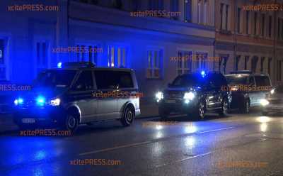 20Jähriger nach Schuss durch Zwillingsbruder verstorben: Polizeieinsatz: Mann hatte mit Bruder an Schusswaffe hantiert - Schuss hatte sich gelöst