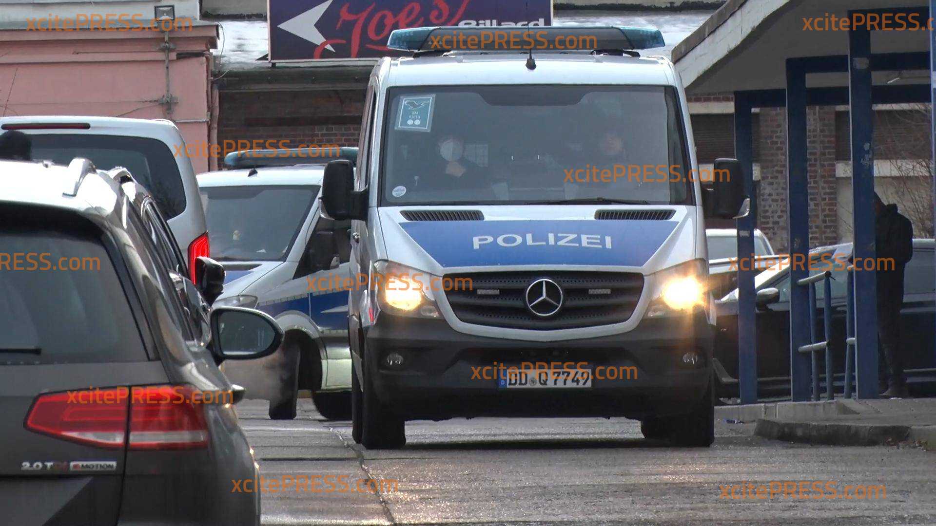 Mehrere Razzien wegen des Verdachts des bandenmäßigen Handeltreibens mit Betäubungsmitteln: Erneut Objekt an der Mügelner Straße in Dresden durchsucht