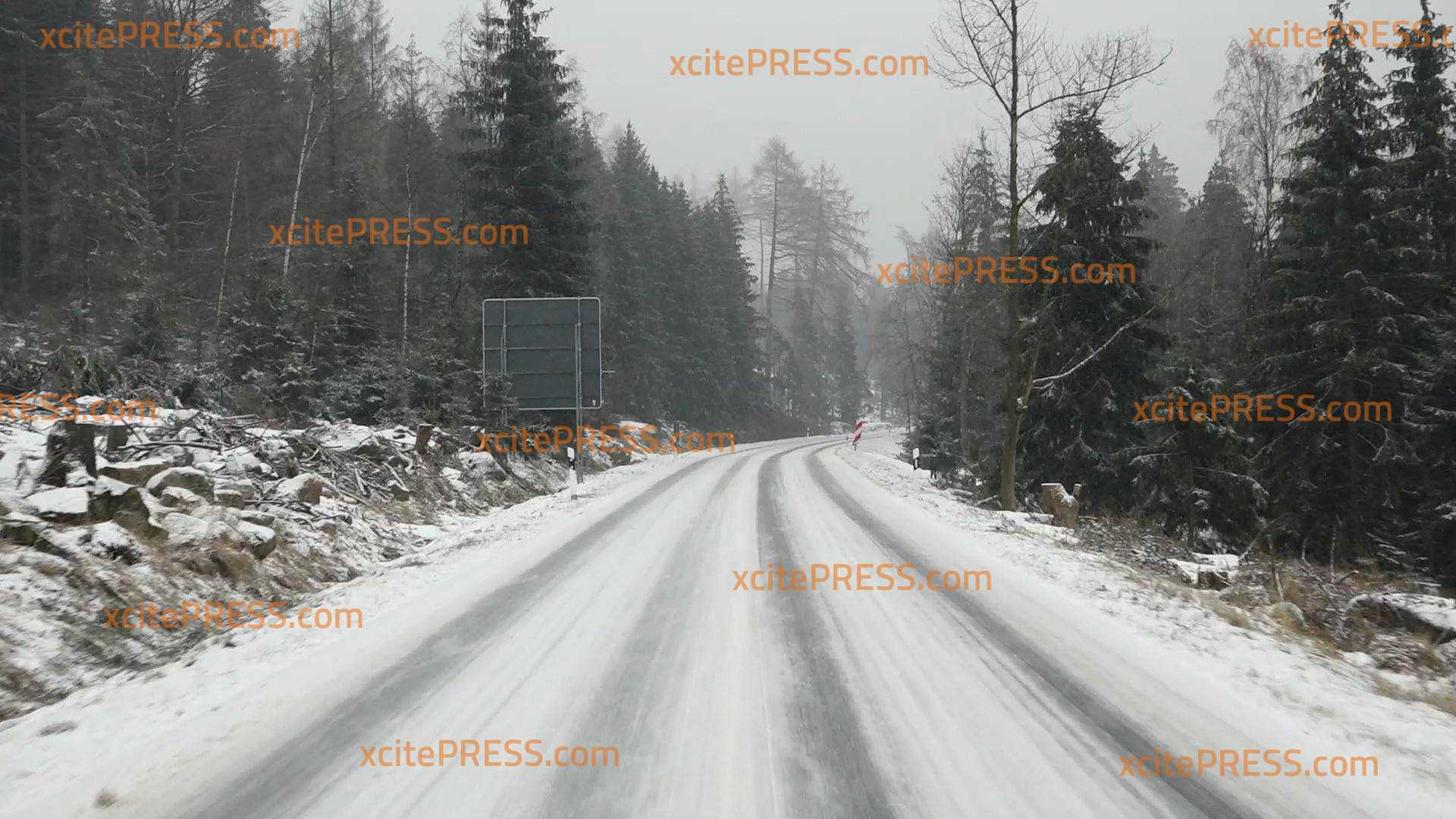 Schneefall setzt im Harz langsam ein: Wetterlage noch entspannt - massiver Schnee in der Nacht erwartet