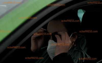 Maskenpflicht im Auto bei mehr als einem Hausstand: Mütze und Sonnenbrille beim Fahren verboten