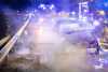 Auto gerät auf der Autobahn in Brand: Fahrzeug steht bei Ankunft der Feuerwehr vollkommen in Flammen!