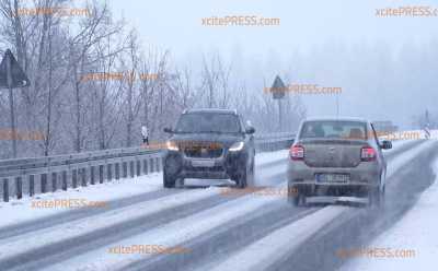 Plötzlicher (kurzer) Wintereinbruch: Schnee sorgt für Behinderungen im Tiefland: Kurz vor offiziellem Frühlingsanfang starker Schneefall