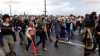 Rave gegen rechts: Hunderte tanzen zu Dresdner Parade der Vielfalt "Tolerade": Musikalischer Demonstrationszug mit mehreren LKW