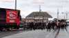 Rave gegen rechts: Hunderte tanzen zu Dresdner Parade der Vielfalt "Tolerade": Musikalischer Demonstrationszug mit mehreren LKW